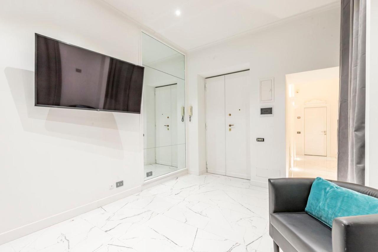 Trevi Luxury Apartment Jacuzzi Рим Экстерьер фото