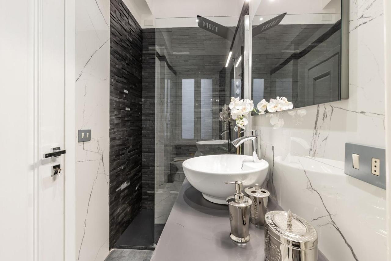 Trevi Luxury Apartment Jacuzzi Рим Экстерьер фото