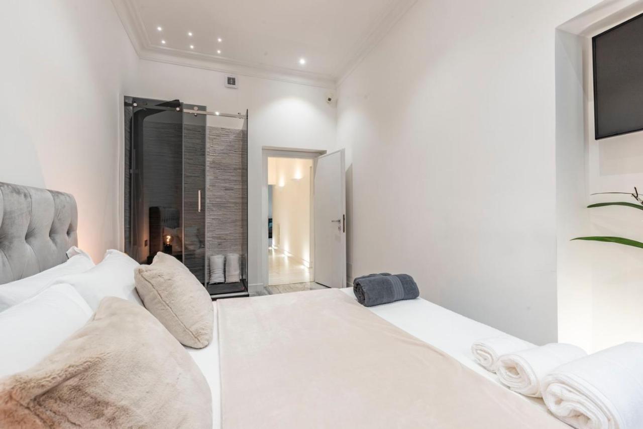 Trevi Luxury Apartment Jacuzzi Рим Экстерьер фото